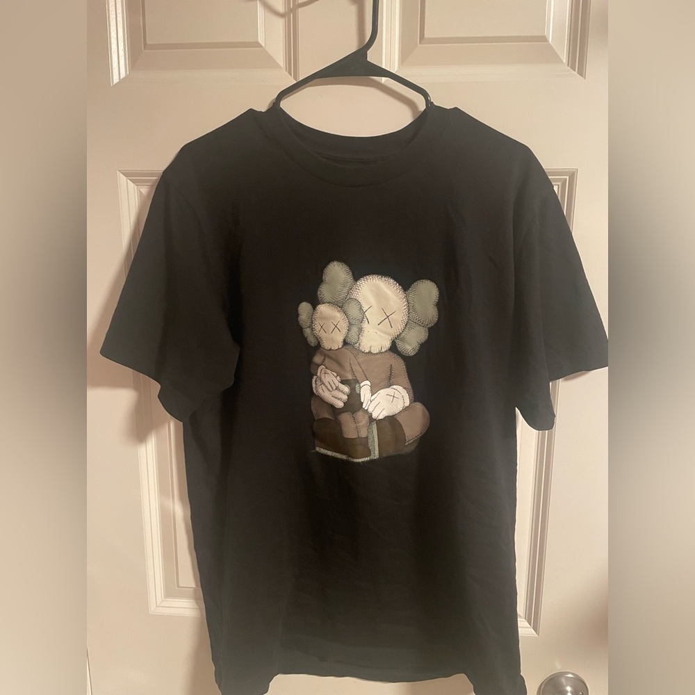 Uniqlo kaws t-shirt